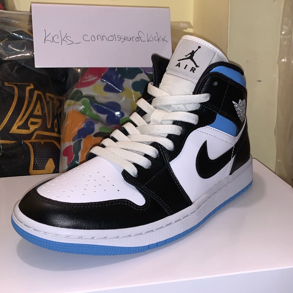 **SOLD**  Air Jordan 1 Mid University Blue BQ6472-102 9W